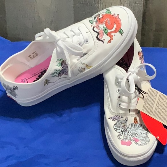 🌈Vans Limited Edition Ashley Lukashevsky OTW Pride ‘22 Size 8 women’s.🌈 - Picture 6 of 8